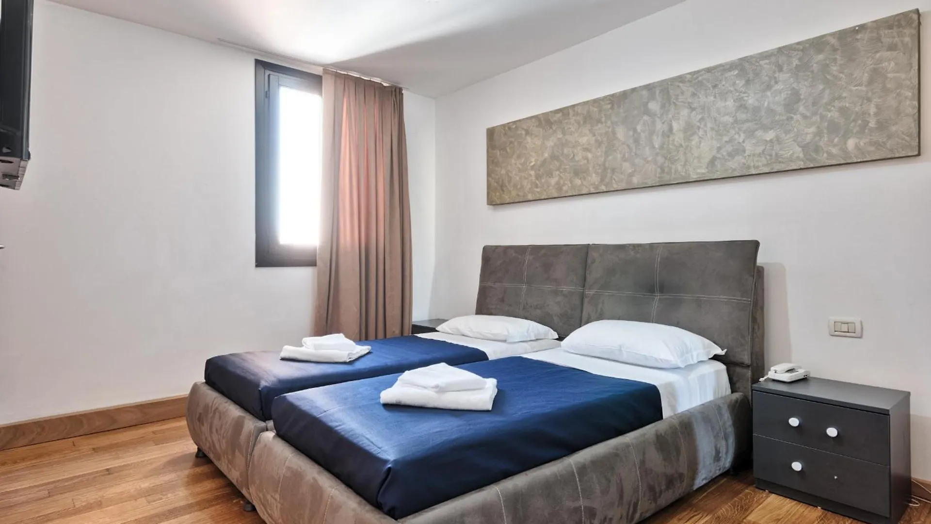 Hotel Trieste Mestre 3*,