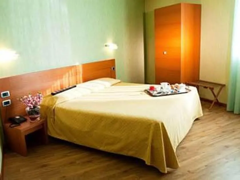 Hotel Trieste Mestre 3*,  Italy
